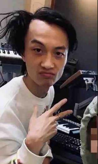 钟鸿森前女友爆料视频大全,揭秘背后惊人真相 第1张 钟鸿森前女友爆料视频大全,揭秘背后惊人真相 第1张